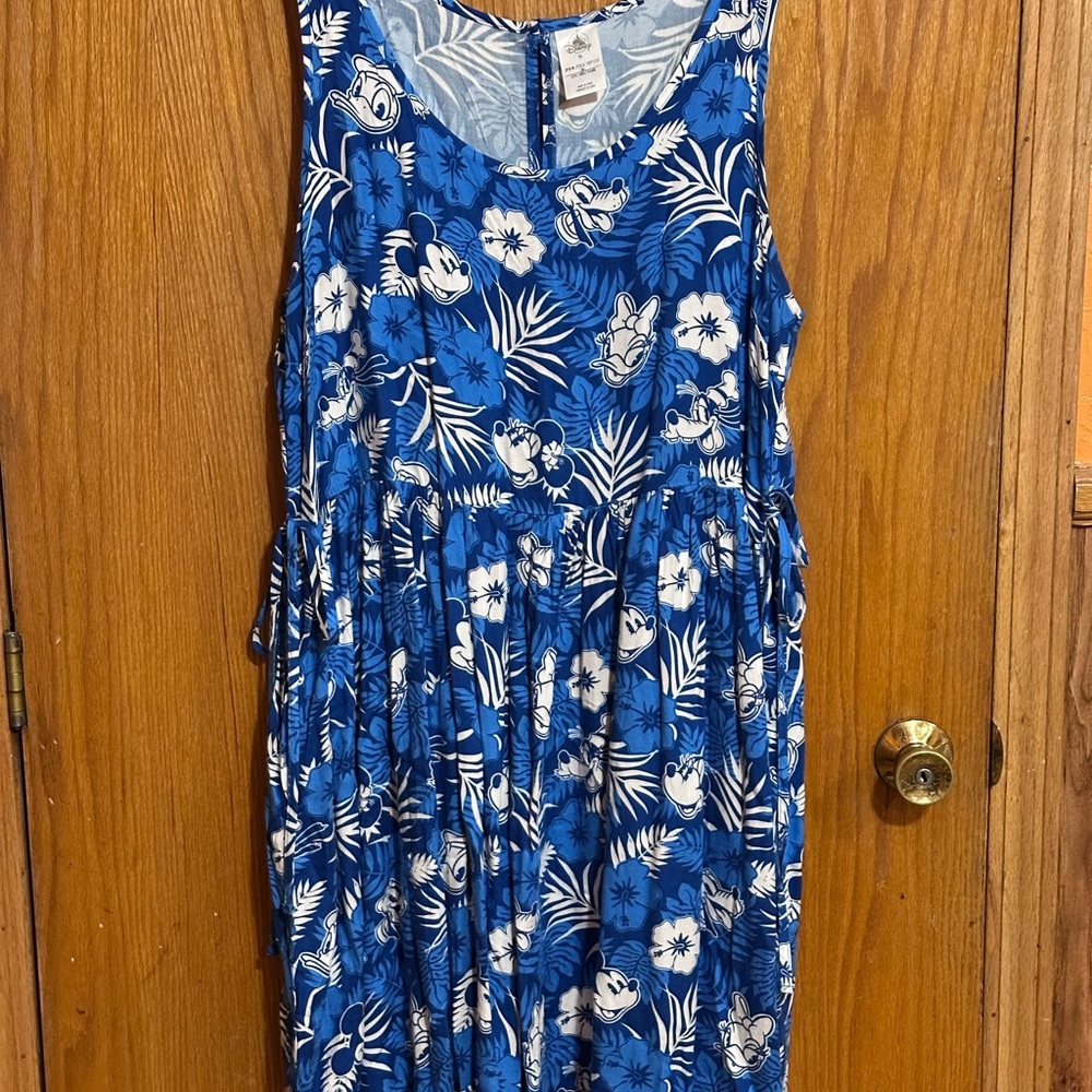 Disney  tropical sun  Dress sz XL side ties Mickey Minnie Donald Aulani
